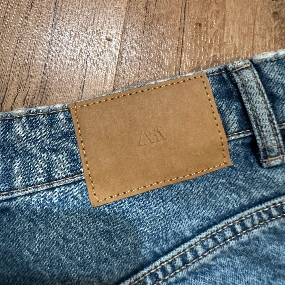 ZARA DENIM SHORTS - Picture 3 of 4